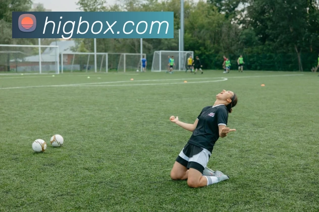 奥运短跑运动员赛季备战中调整伤病恢复计划将影响出赛状态与成绩目标